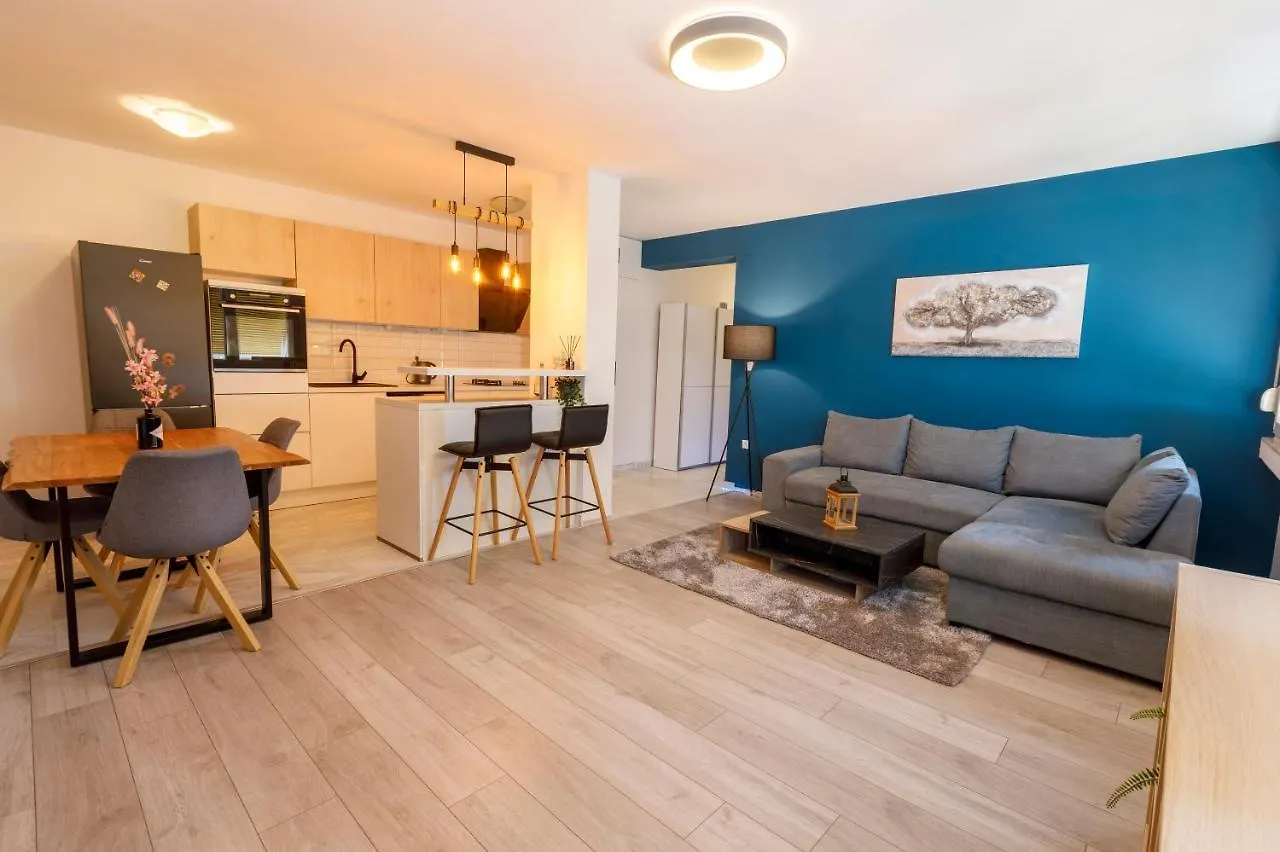 Sunny & Luxury Apartment Near City Center 스플리트