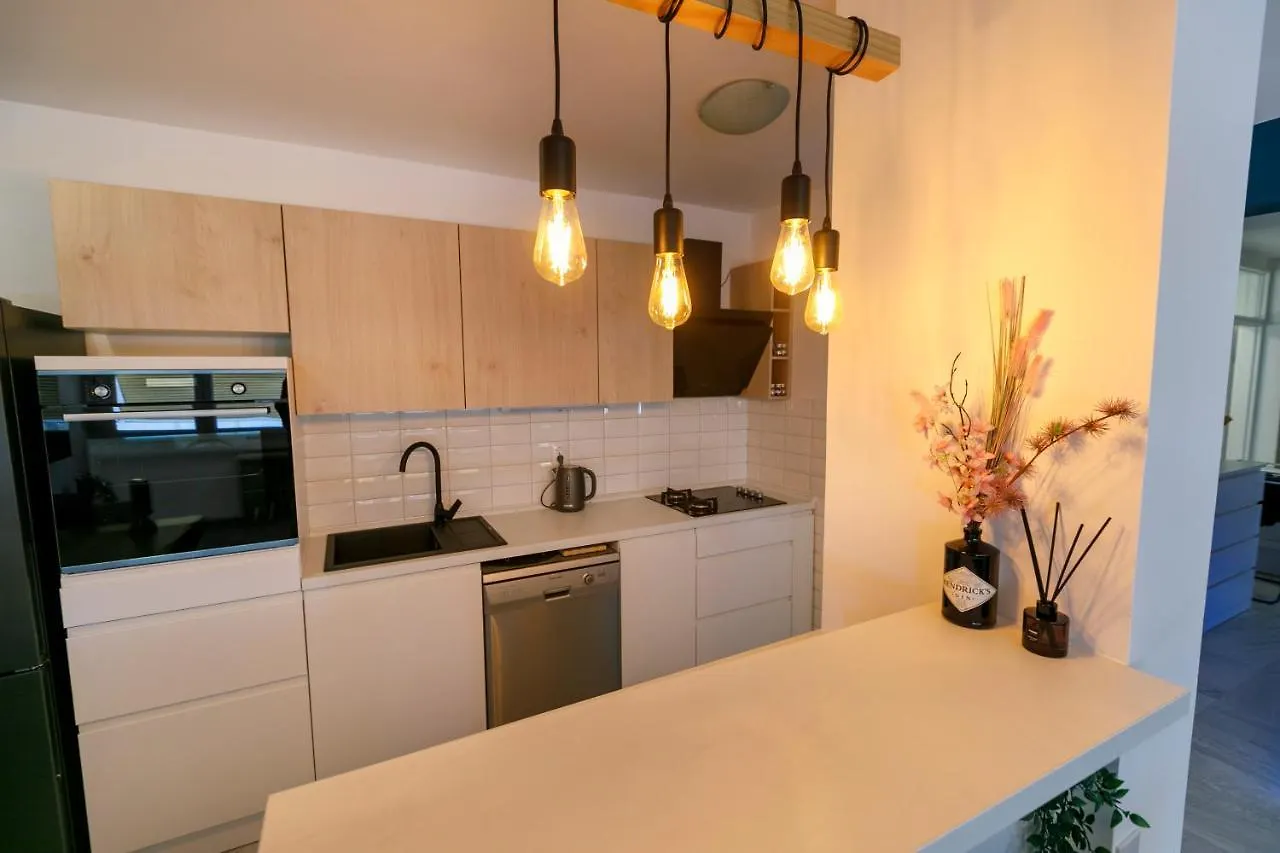 Sunny & Luxury Apartment Near City Center Split Croatia