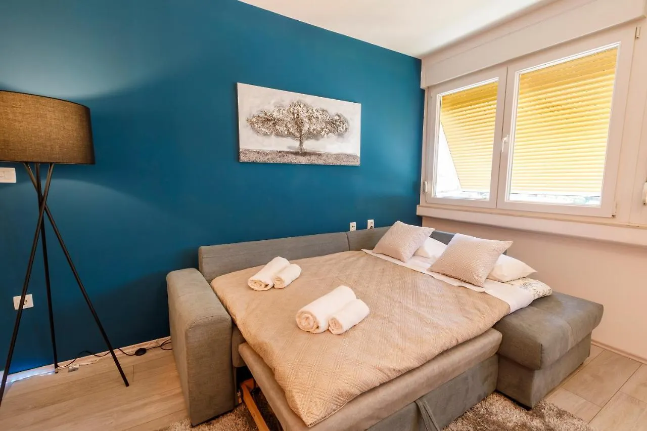 Sunny & Luxury Apartment Near City Center Split