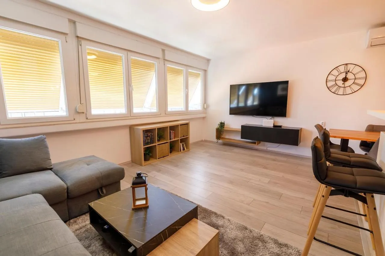 Sunny & Luxury Apartment Near City Center Split Croatia